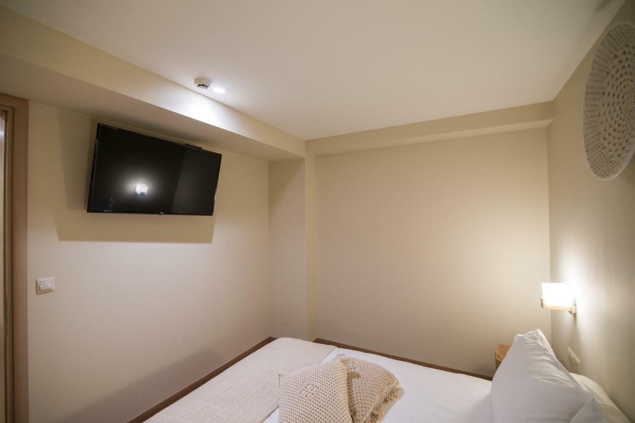 Ederlezi Boutique Hotel เอเธนส์ ภายนอก รูปภาพ